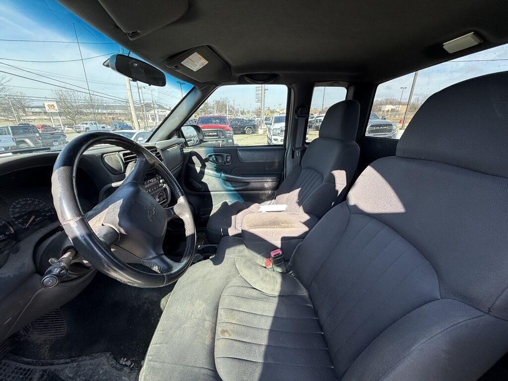 2003 Chevrolet S-10 LS Crestwood KY