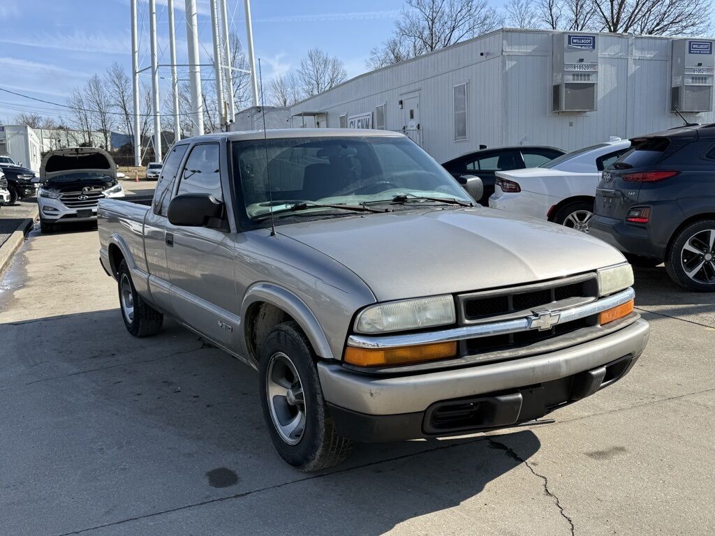 2003 Chevrolet S-10 LS Crestwood KY