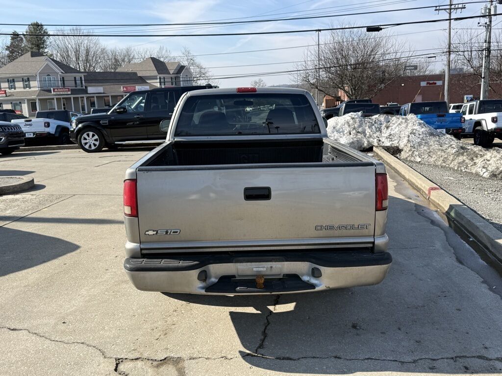 2003 Chevrolet S-10 LS Crestwood KY