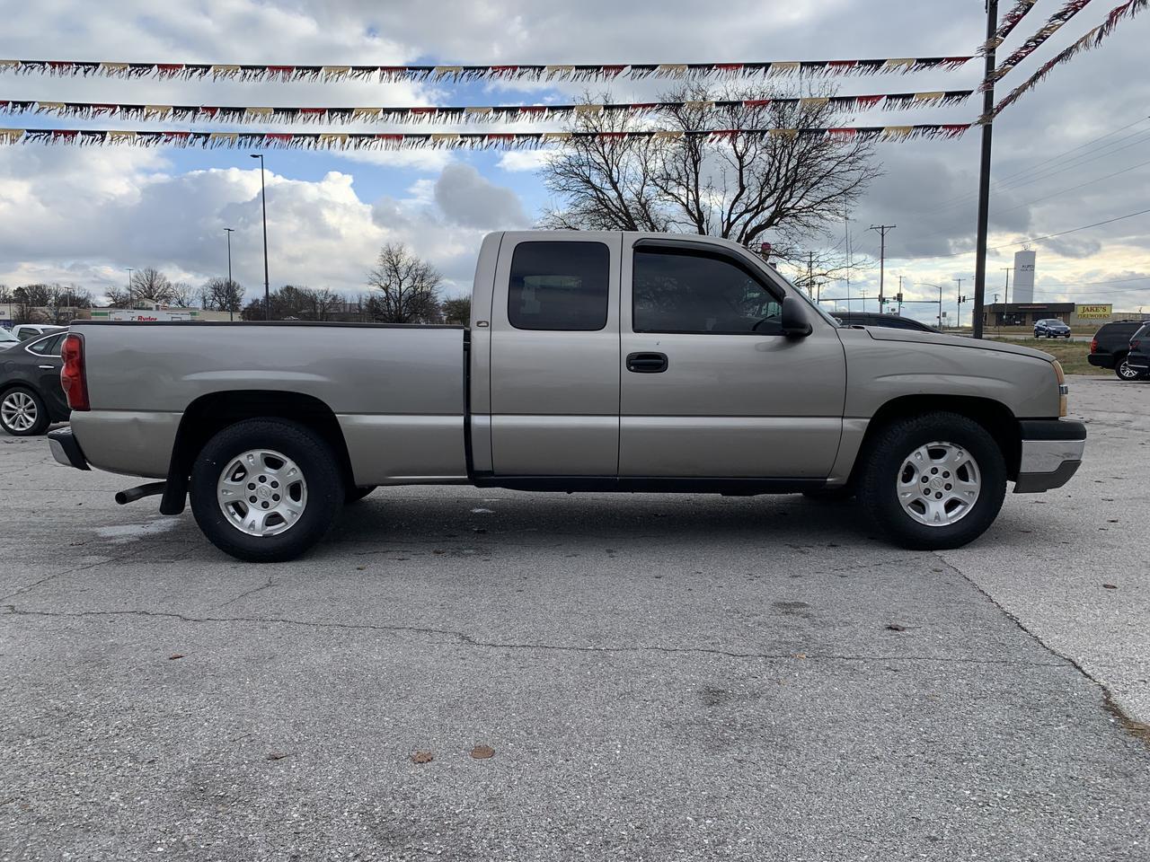 2003 Chevrolet Silverado 1500 Extended Cab Pickup 4D 6 1/2 ft Aurora MO