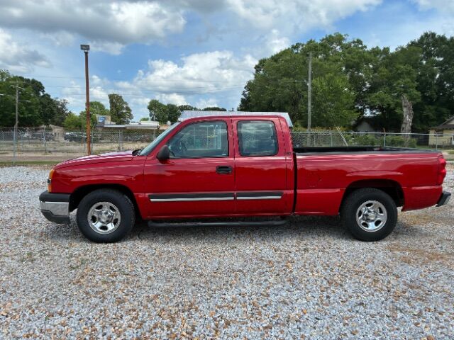 2003 Chevrolet Silverado 1500 LS Ext. Cab Short Bed 2WD