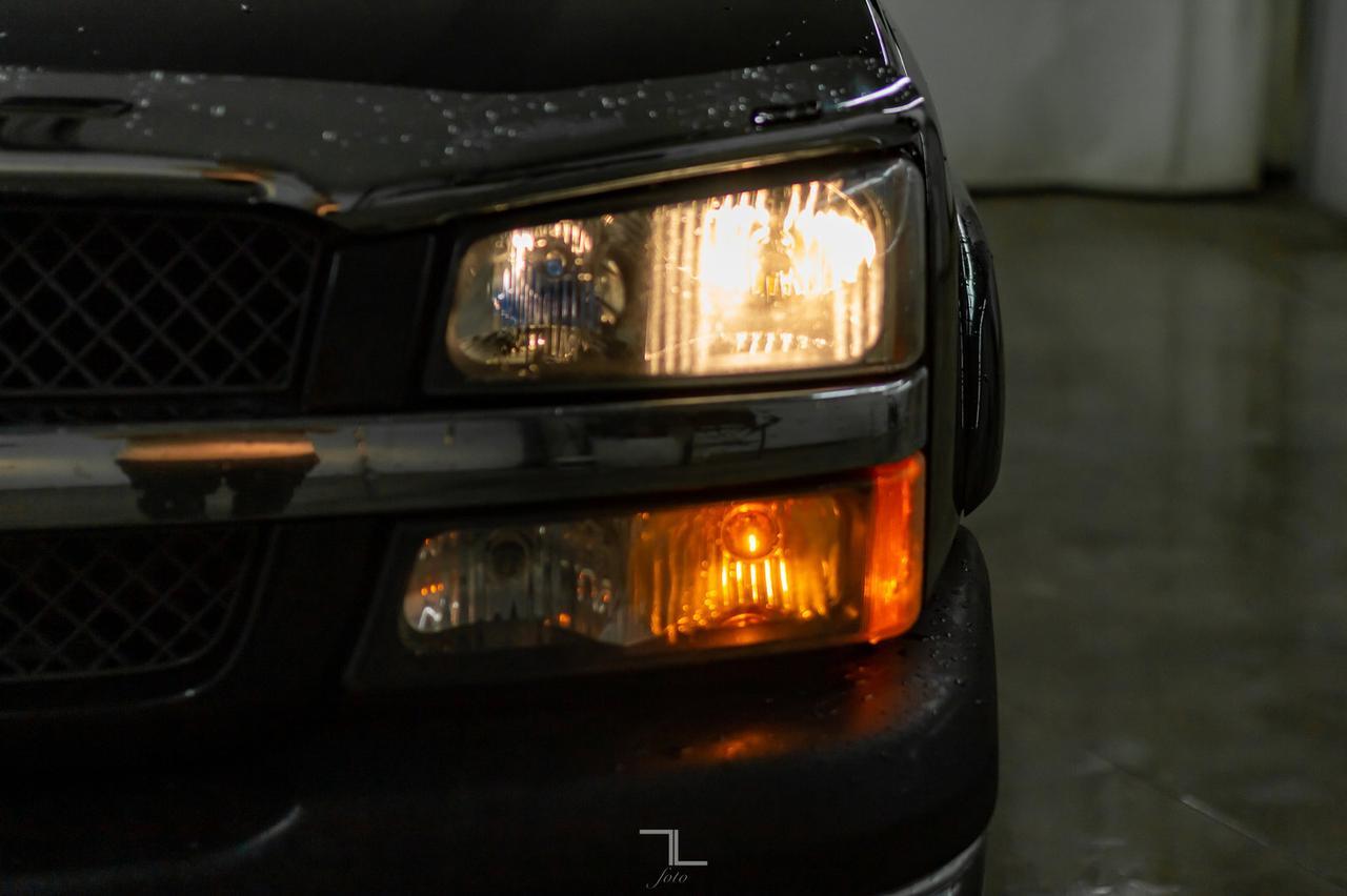 2003 Chevrolet Silverado 2500 4x4 Ext Cab LT Z71 Leather Bose Red Deer AB