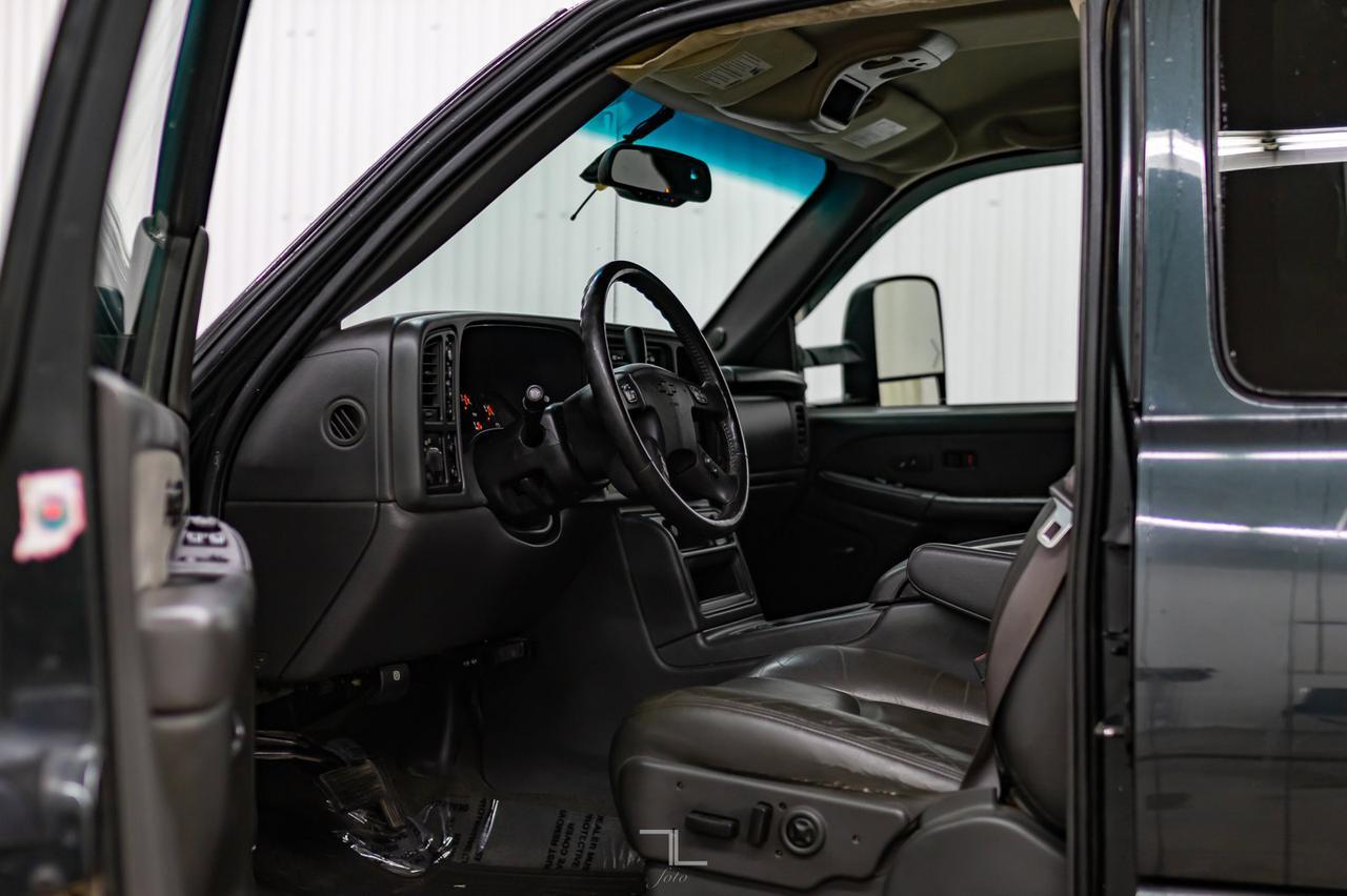 2003 Chevrolet Silverado 2500 4x4 Ext Cab LT Z71 Leather Bose Red Deer AB