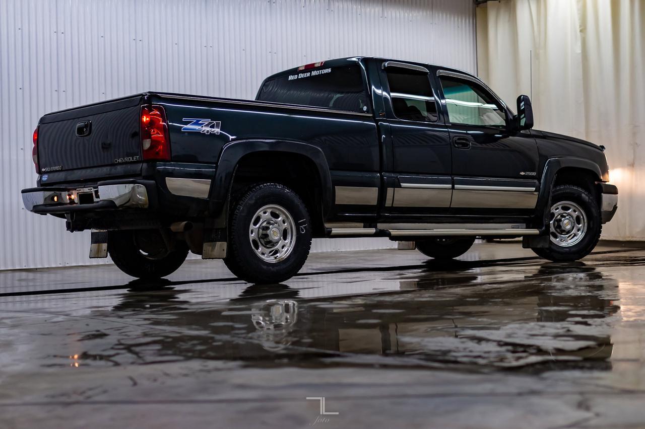 2003 Chevrolet Silverado 2500 4x4 Ext Cab LT Z71 Leather Bose Red Deer AB