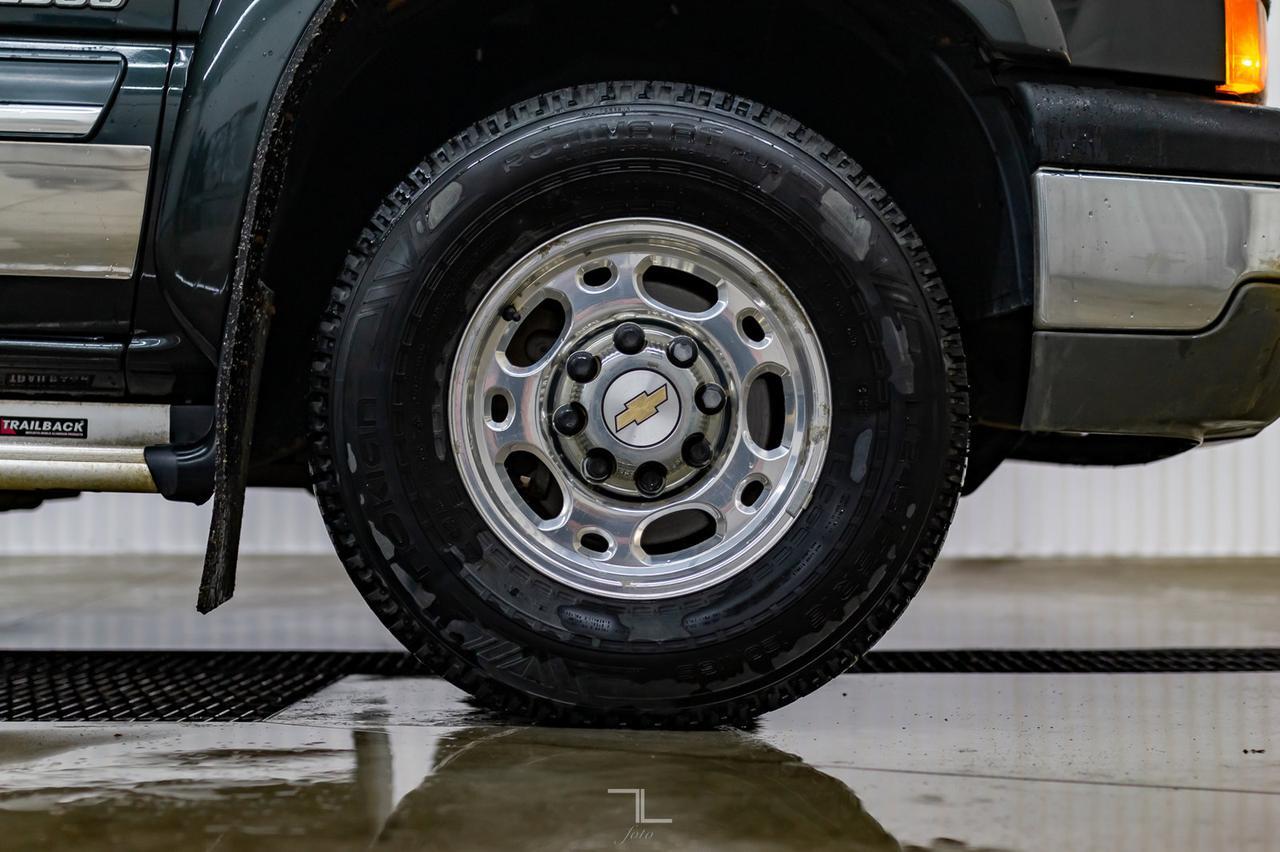 2003 Chevrolet Silverado 2500 4x4 Ext Cab LT Z71 Leather Bose Red Deer AB