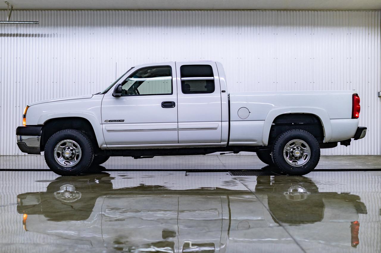 2003 Chevrolet Silverado 2500HD 4x4 Ext Cab LS Red Deer AB