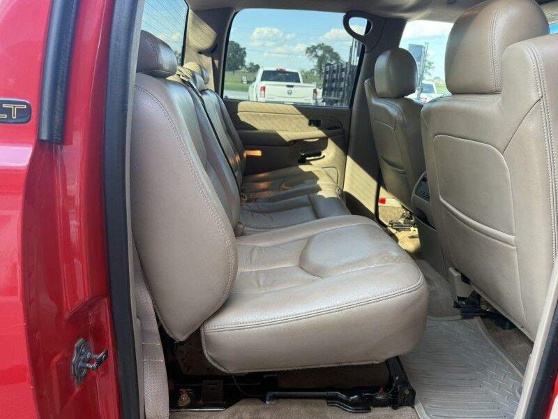 2003 Chevrolet Silverado 3500HD LT photo 20