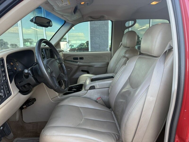 2003 Chevrolet Silverado 3500HD LT photo 25