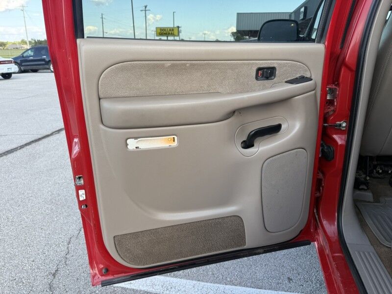 2003 Chevrolet Silverado 3500HD LT photo 23