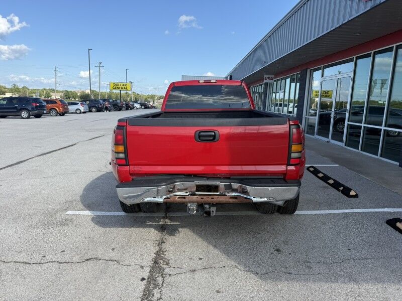 2003 Chevrolet Silverado 3500HD LT photo 11