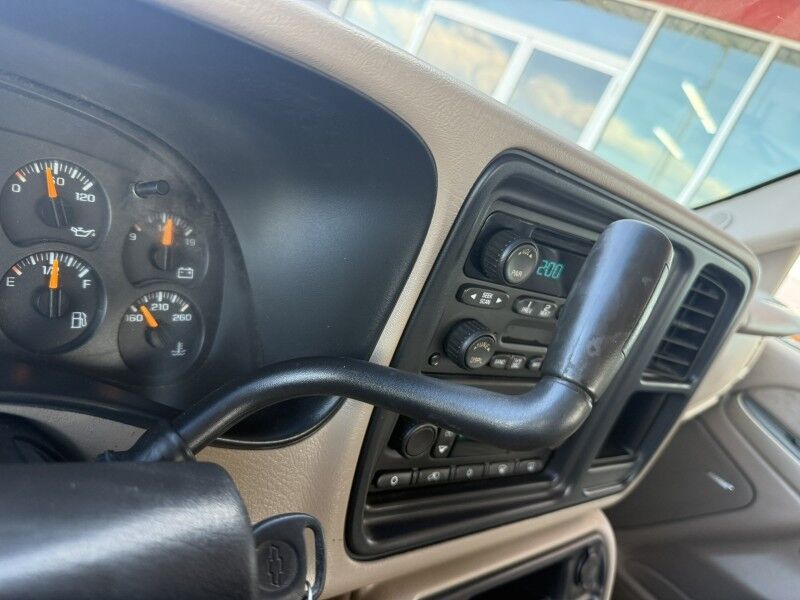 2003 Chevrolet Silverado 3500HD LT photo 37