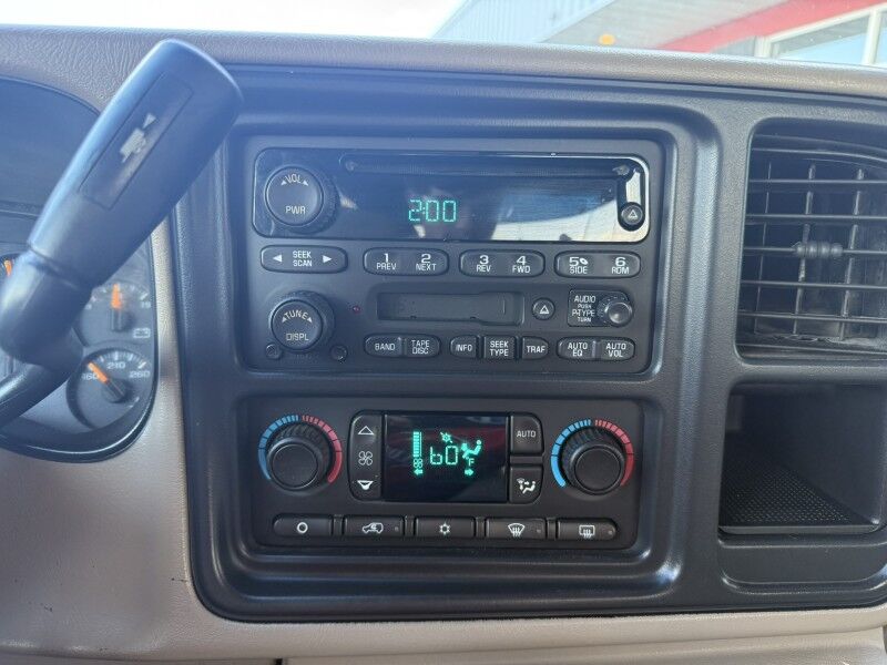 2003 Chevrolet Silverado 3500HD LT photo 31