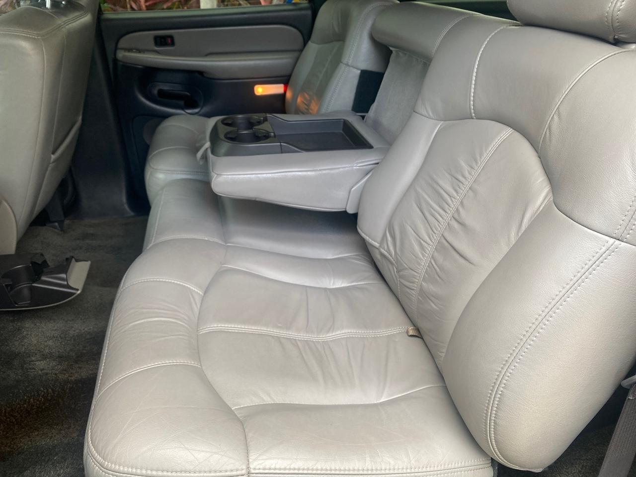 2003 Chevrolet Suburban LS 1 OWNER 4 WHEEL DRIVE Pompano Beach FL