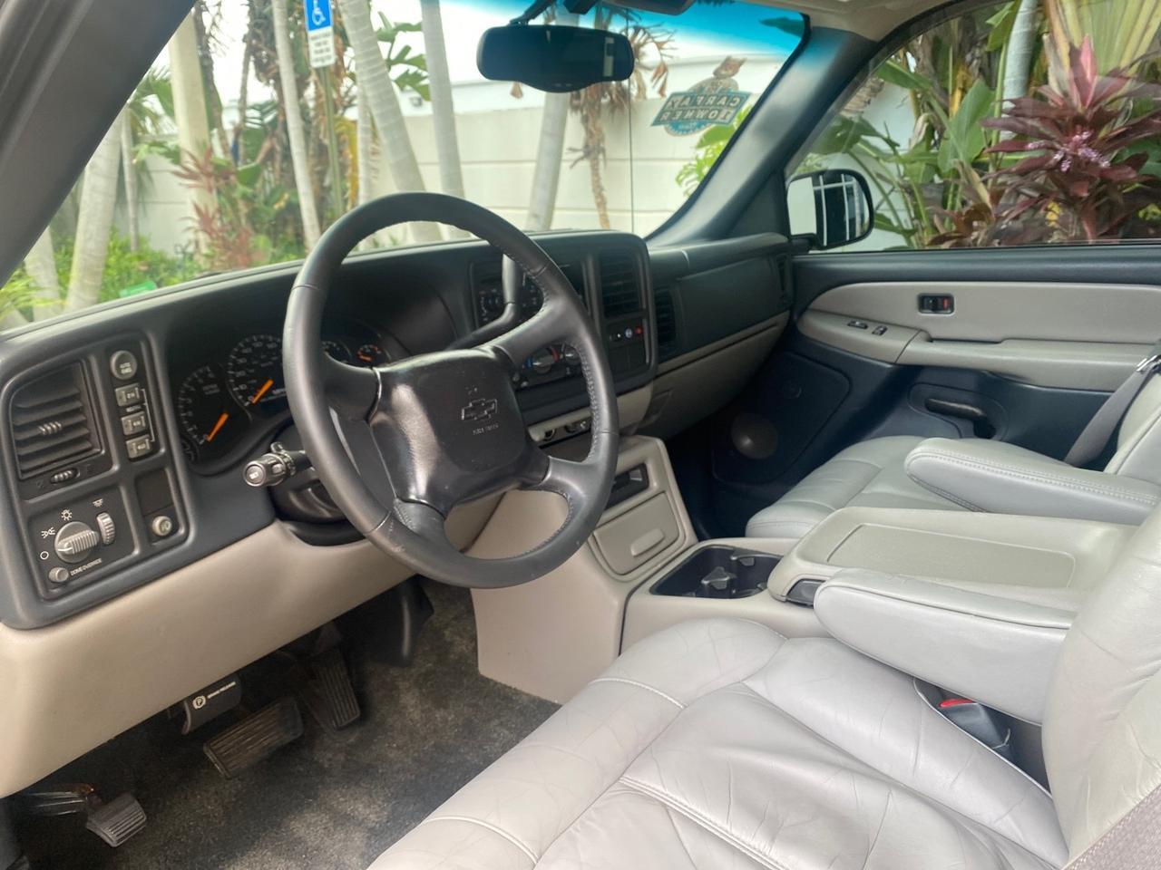 2003 Chevrolet Suburban LS 1 OWNER 4 WHEEL DRIVE Pompano Beach FL