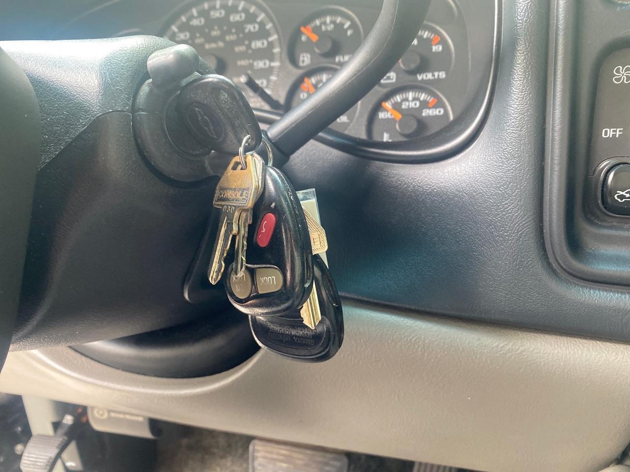 2003 Chevrolet Suburban LS 1 OWNER 4 WHEEL DRIVE Pompano Beach FL