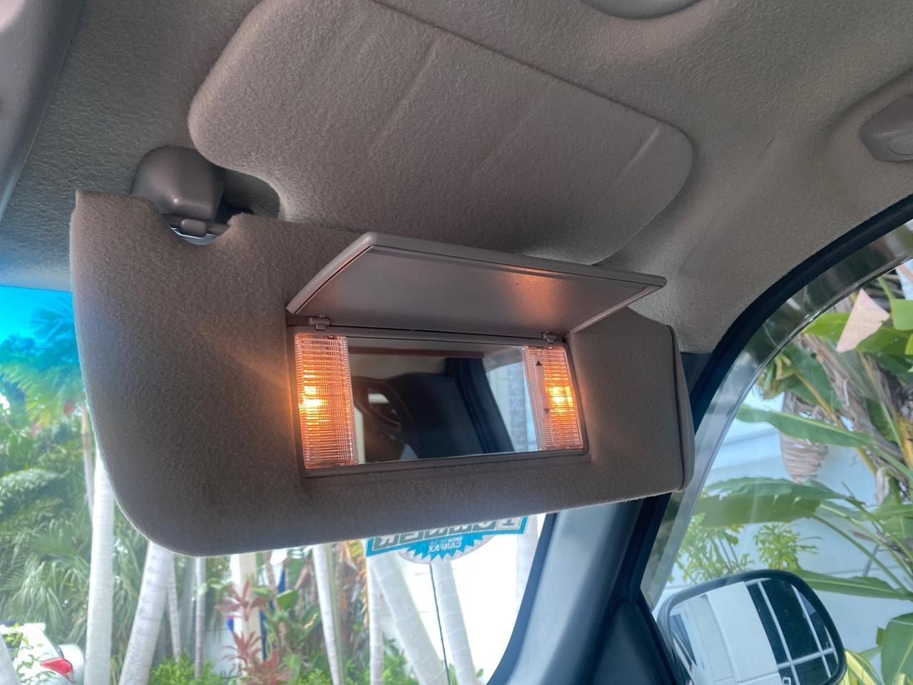 2003 Chevrolet Suburban LS 1 OWNER 4 WHEEL DRIVE Pompano Beach FL