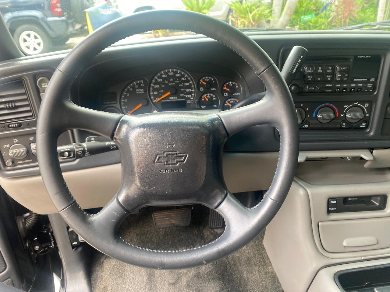 2003 Chevrolet Suburban LS 1 OWNER 4 WHEEL DRIVE Pompano Beach FL