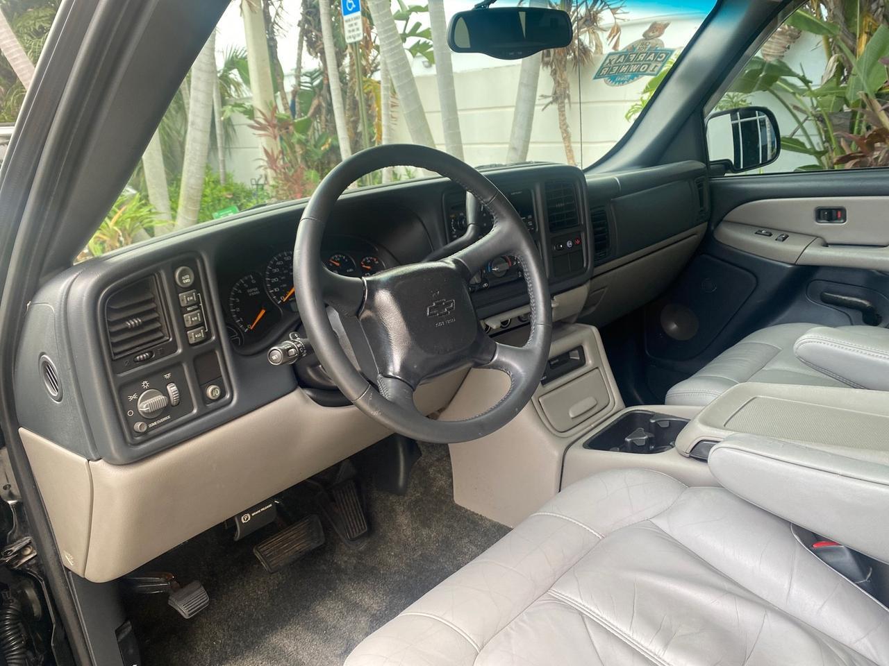 2003 Chevrolet Suburban LS 1 OWNER 4 WHEEL DRIVE Pompano Beach FL