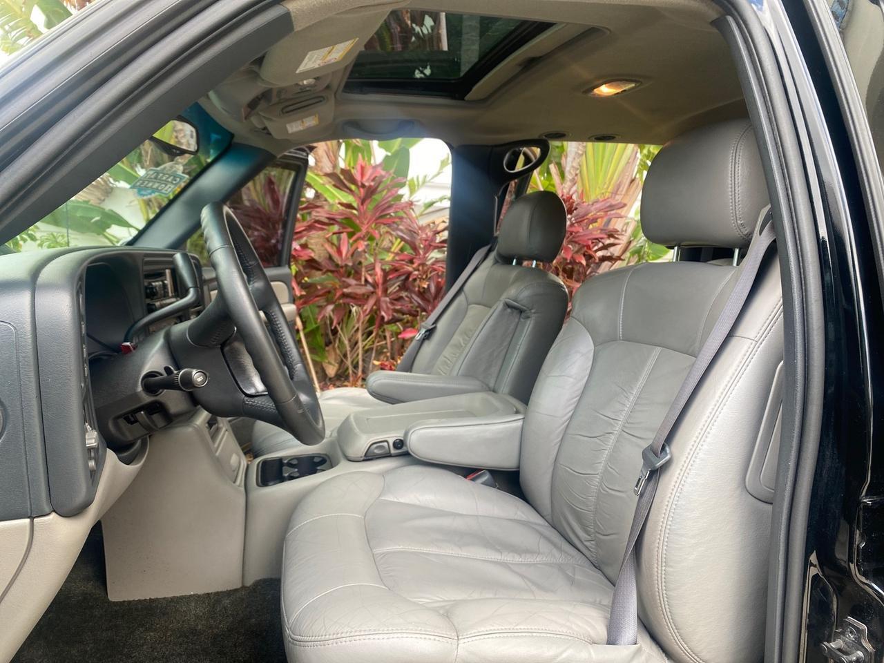 2003 Chevrolet Suburban LS 1 OWNER 4 WHEEL DRIVE Pompano Beach FL