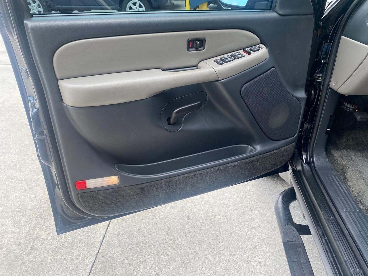 2003 Chevrolet Suburban LS 1 OWNER 4 WHEEL DRIVE Pompano Beach FL