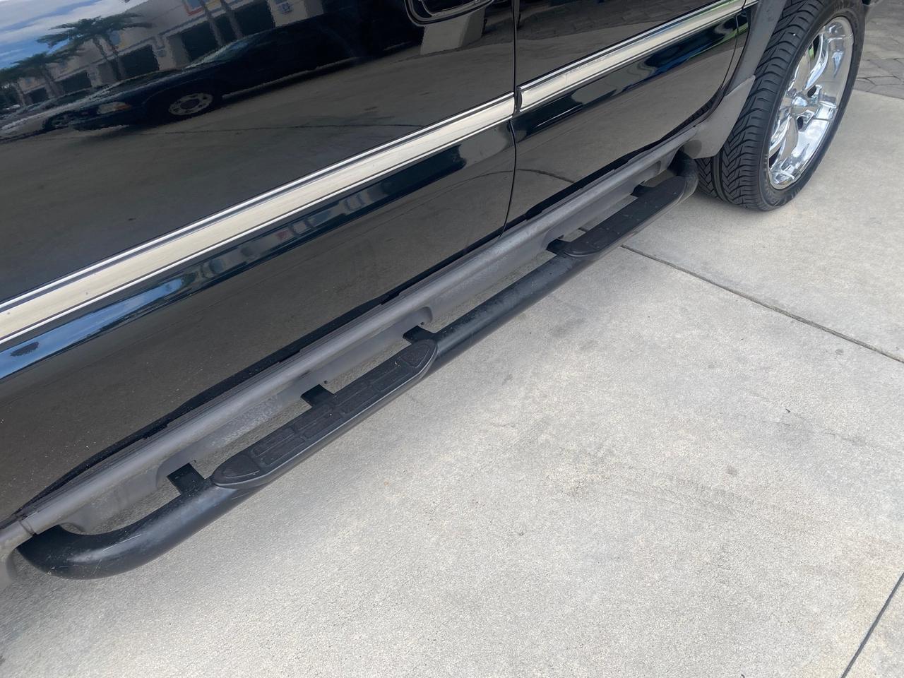 2003 Chevrolet Suburban LS 1 OWNER 4 WHEEL DRIVE Pompano Beach FL