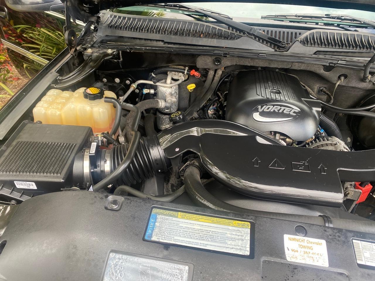 2003 Chevrolet Suburban LS 1 OWNER 4 WHEEL DRIVE Pompano Beach FL