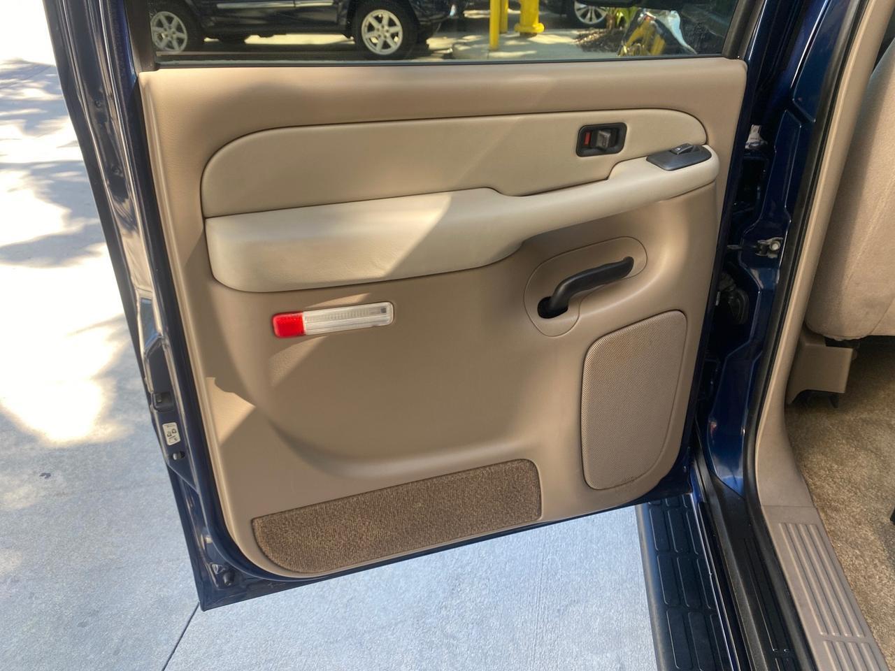 2003 Chevrolet Suburban LT 1 OWNER NO ACCIDENTS Pompano Beach FL