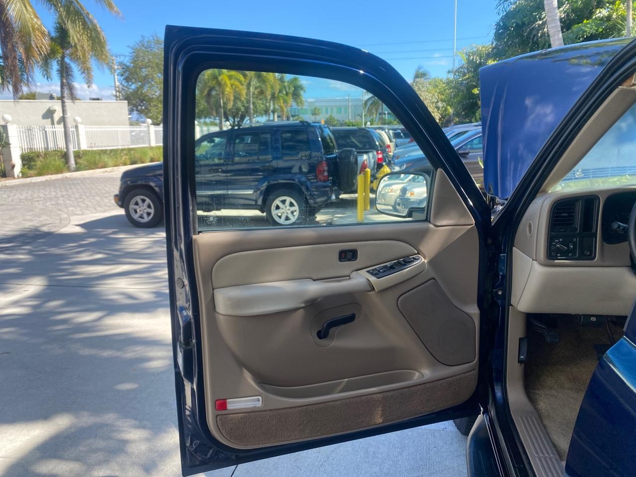 2003 Chevrolet Suburban LT 1 OWNER NO ACCIDENTS Pompano Beach FL