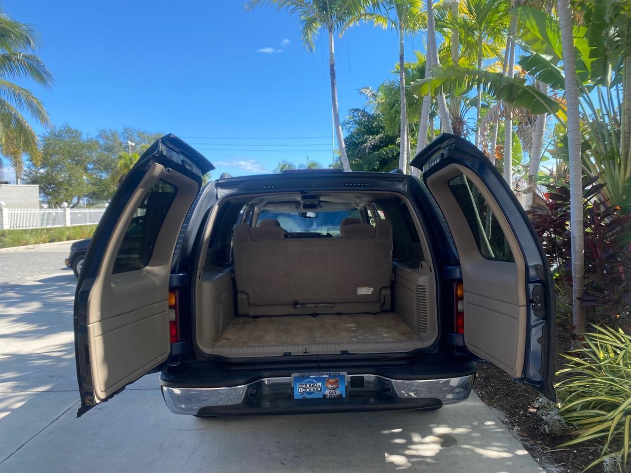 2003 Chevrolet Suburban LT 1 OWNER NO ACCIDENTS Pompano Beach FL