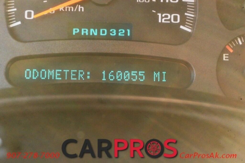 2003 Chevrolet Tahoe LS - 5.3L V8 - 4X4 - Sunroof - Bose Speakers - 3rd Row - Seats 7 - Tow Package Anchorage AK