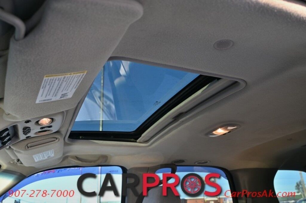 2003 Chevrolet Tahoe LS - 5.3L V8 - 4X4 - Sunroof - Bose Speakers - 3rd Row - Seats 7 - Tow Package Anchorage AK