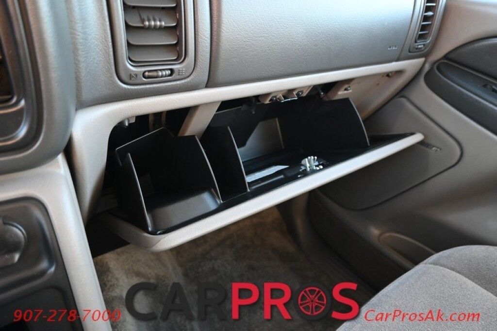 2003 Chevrolet Tahoe LS - 5.3L V8 - 4X4 - Sunroof - Bose Speakers - 3rd Row - Seats 7 - Tow Package Anchorage AK