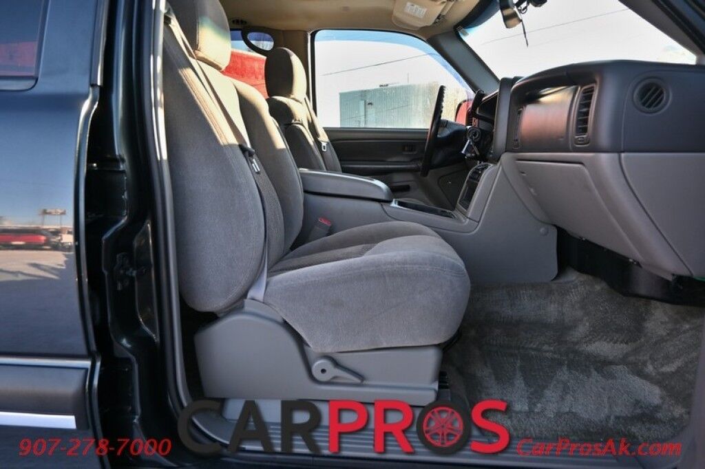 2003 Chevrolet Tahoe LS - 5.3L V8 - 4X4 - Sunroof - Bose Speakers - 3rd Row - Seats 7 - Tow Package Anchorage AK