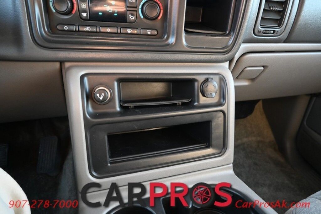 2003 Chevrolet Tahoe LS - 5.3L V8 - 4X4 - Sunroof - Bose Speakers - 3rd Row - Seats 7 - Tow Package Anchorage AK