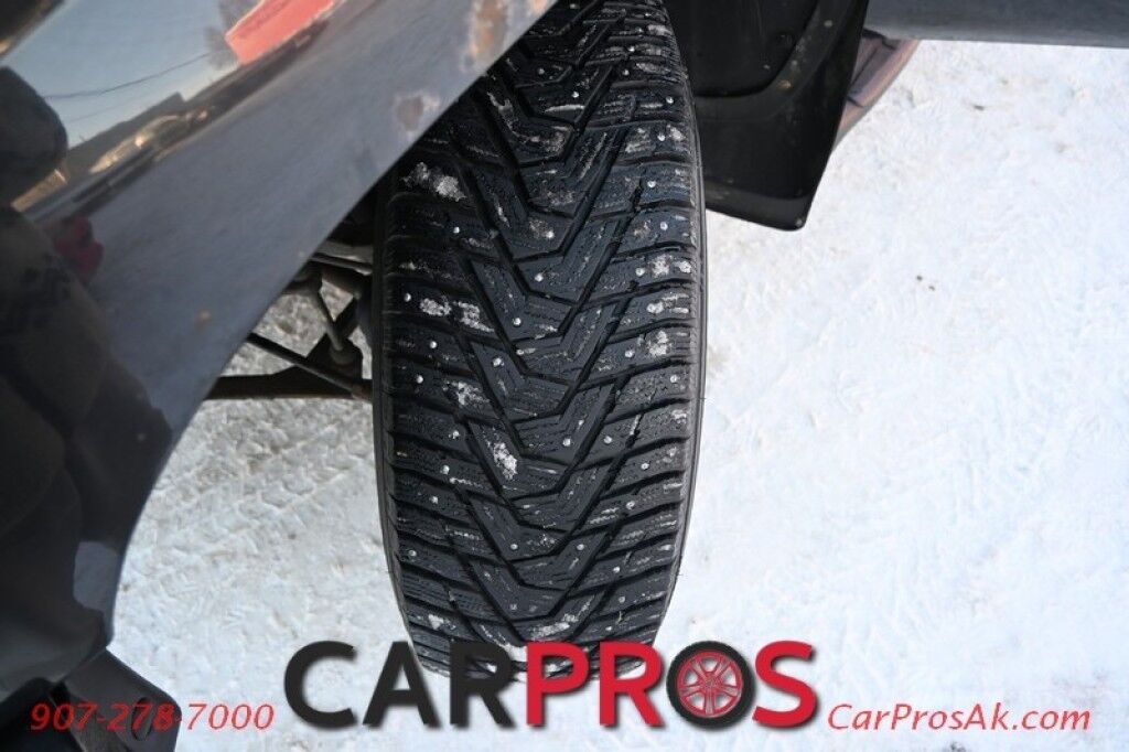 2003 Chevrolet Tahoe LS - 5.3L V8 - 4X4 - Sunroof - Bose Speakers - 3rd Row - Seats 7 - Tow Package Anchorage AK