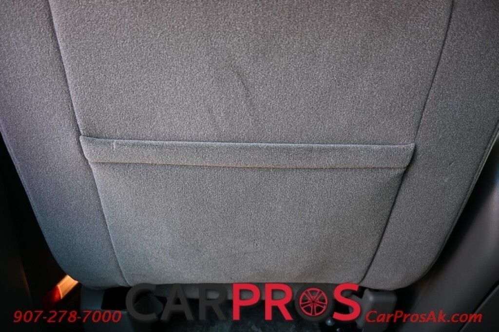 2003 Chevrolet Tahoe LS - 5.3L V8 - 4X4 - Sunroof - Bose Speakers - 3rd Row - Seats 7 - Tow Package Anchorage AK