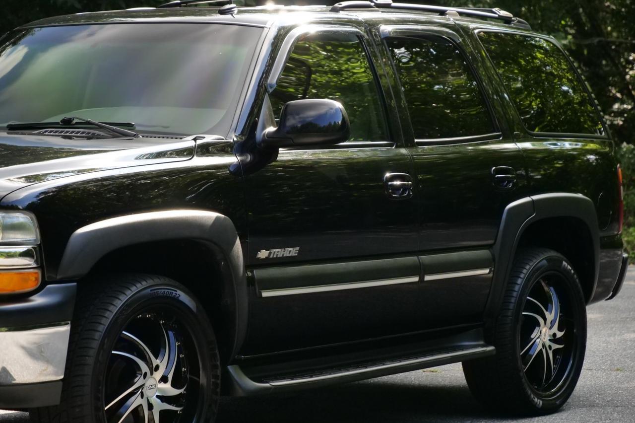 2003 Chevrolet Tahoe LT / 5.3L V8 / Wheel Upgrade / Sunroof / Heated Seats! Lincolnton NC