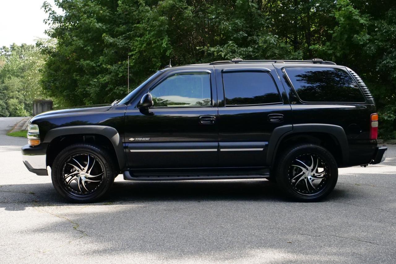 2003 Chevrolet Tahoe LT / 5.3L V8 / Wheel Upgrade / Sunroof / Heated Seats! Lincolnton NC