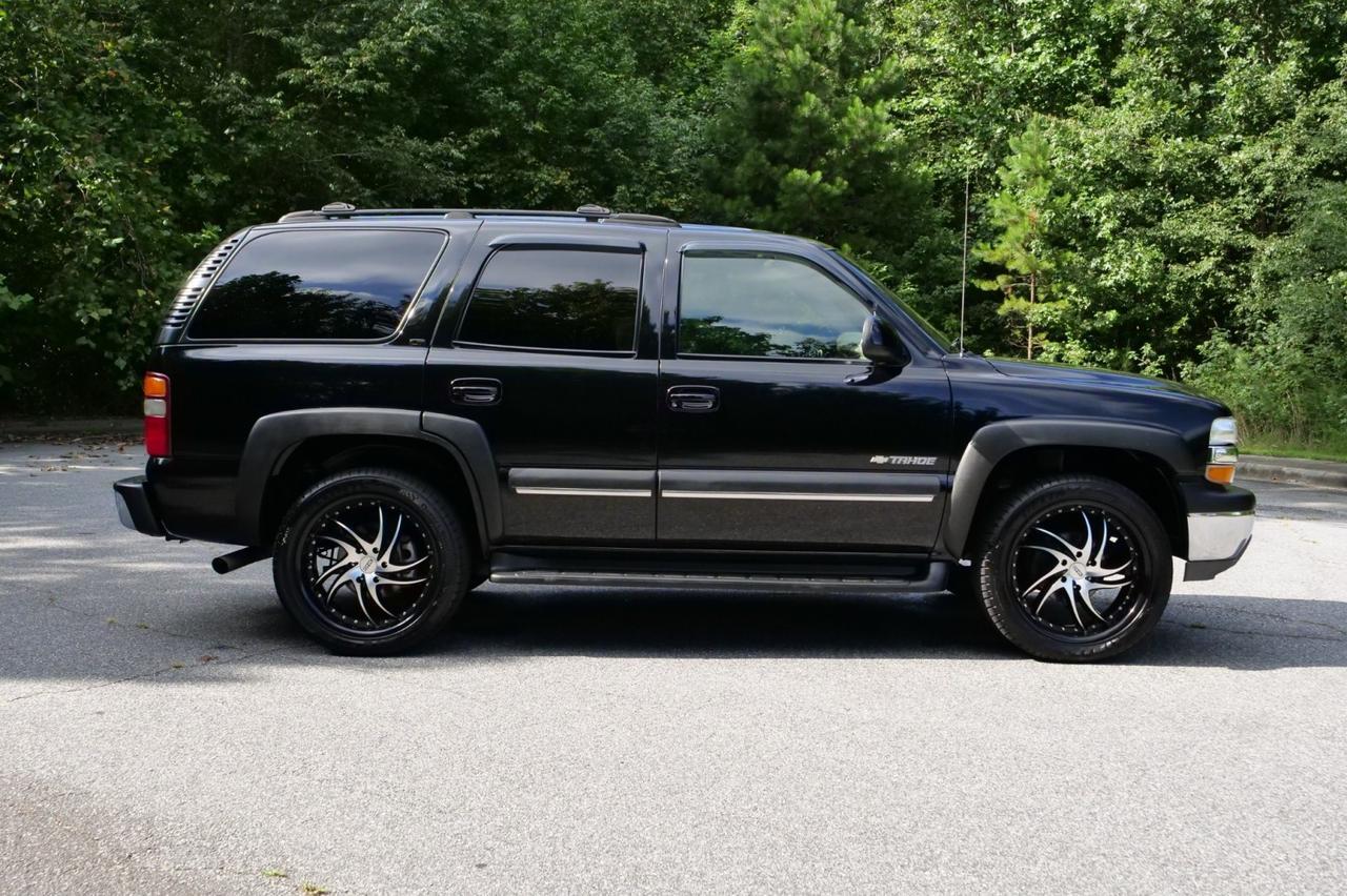 2003 Chevrolet Tahoe LT / 5.3L V8 / Wheel Upgrade / Sunroof / Heated Seats! Lincolnton NC