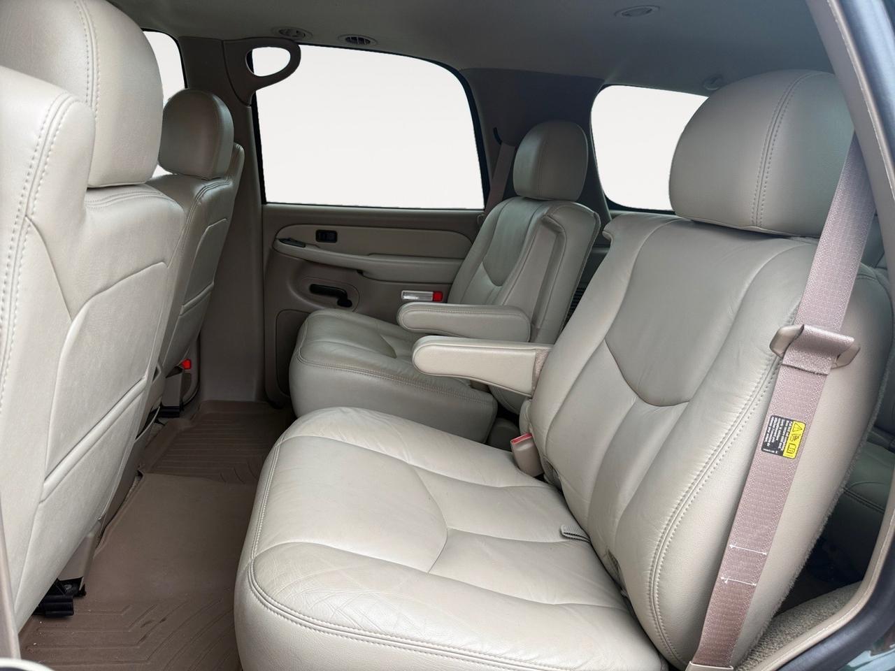 2003 Chevrolet Tahoe LT, HEATED SEATS, CAPTAINS CHAIRS, 3RD ROW, BOSE SPEAKERS, RUNNING BOARDS, TOW PACKAGE, ROOF RACKS, POWER MIRRORS, SUNROOF, UNIVERSAL GARAGE DOOR OPENER, LOW MILES, THIS IS THE PERFECT FAMILY VEHICLE FOR A PERFECT PRICE! Norfolk VA