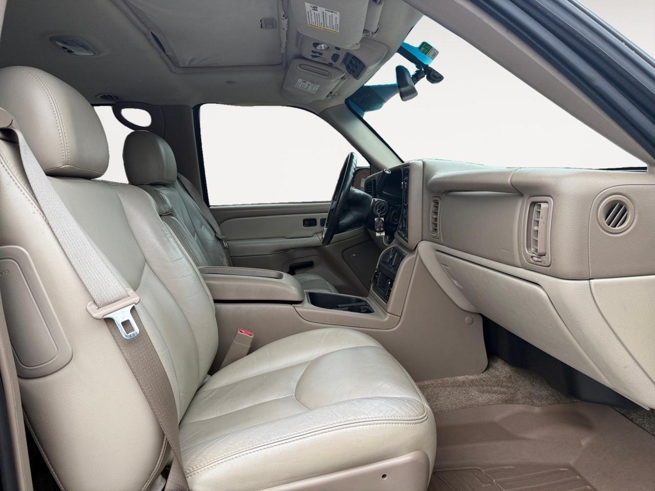 2003 Chevrolet Tahoe LT, HEATED SEATS, CAPTAINS CHAIRS, 3RD ROW, BOSE SPEAKERS, RUNNING BOARDS, TOW PACKAGE, ROOF RACKS, POWER MIRRORS, SUNROOF, UNIVERSAL GARAGE DOOR OPENER, LOW MILES, THIS IS THE PERFECT FAMILY VEHICLE FOR A PERFECT PRICE! Norfolk VA