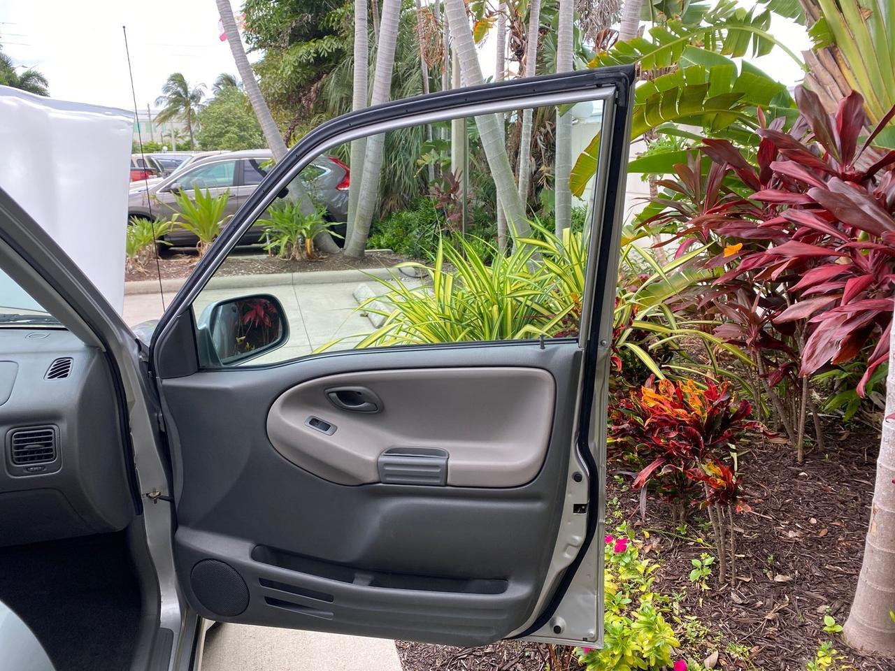 2003 Chevrolet Tracker LT LOW MILES 45,920 1 OWNER Pompano Beach FL