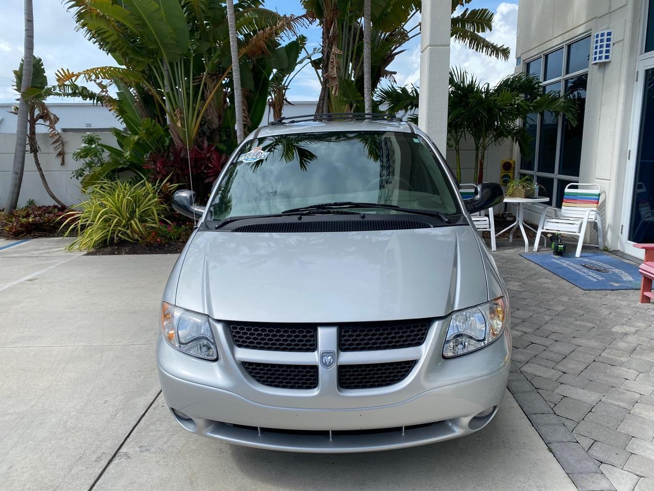 2003 Dodge Caravan Sport LOW MILES 45,416 1 OWNER