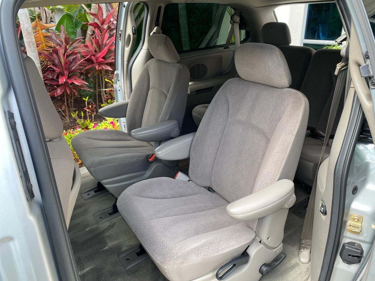 2003 Dodge Caravan Sport LOW MILES 45,416 1 OWNER Pompano Beach FL