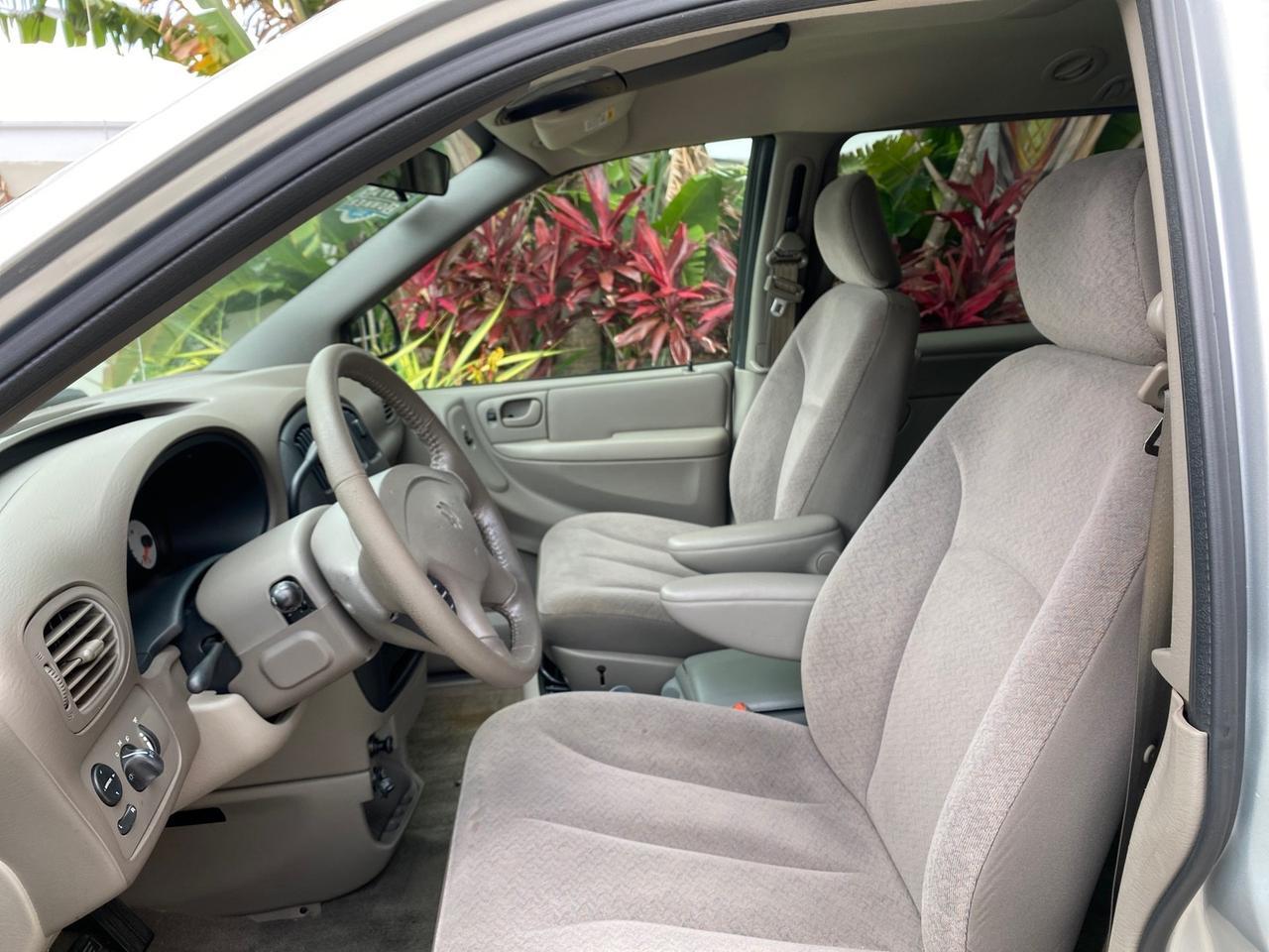 2003 Dodge Caravan Sport LOW MILES 45,416 1 OWNER Pompano Beach FL