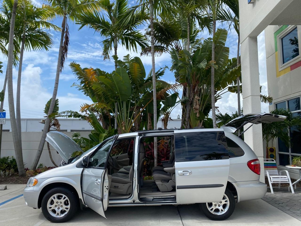 2003 Dodge Caravan Sport LOW MILES 45,416 1 OWNER Pompano Beach FL