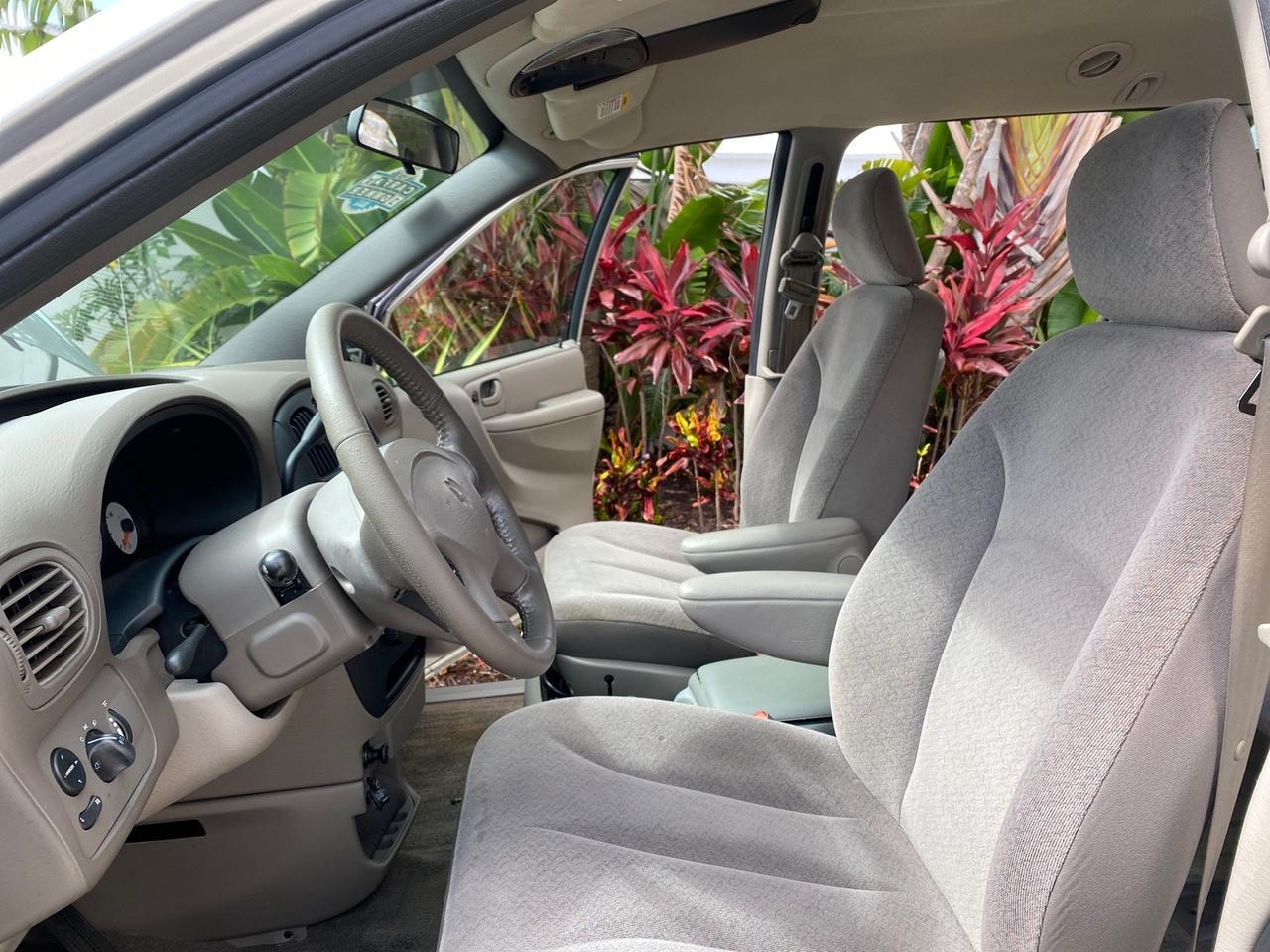 2003 Dodge Caravan Sport LOW MILES 45,416 1 OWNER Pompano Beach FL