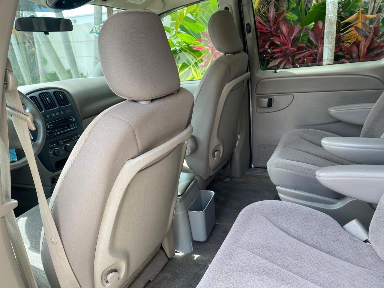 2003 Dodge Caravan Sport LOW MILES 45,416 1 OWNER Pompano Beach FL