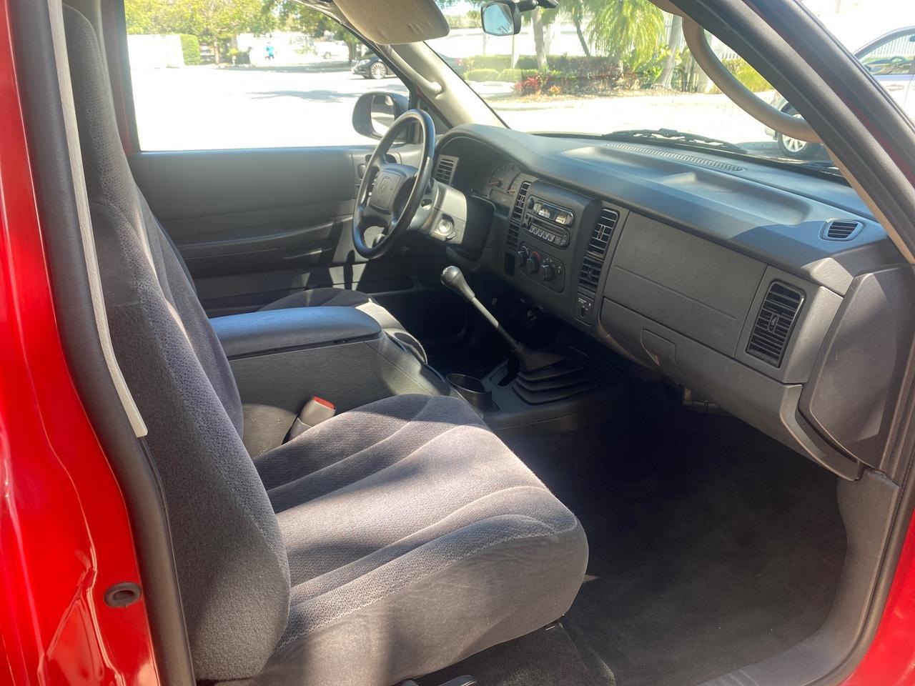 2003 Dodge Dakota SXT FL OWNER LOW MILES 43,924 5 SPD Pompano Beach FL