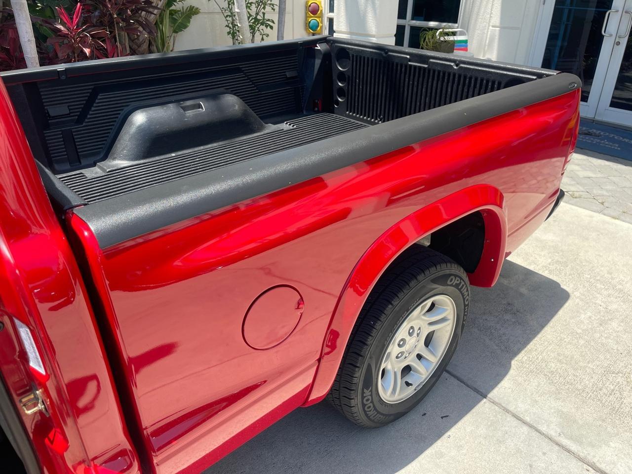 2003 Dodge Dakota SXT FL OWNER LOW MILES 43,924 5 SPD Pompano Beach FL